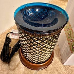 Blue Diamond Scentsy Warmer